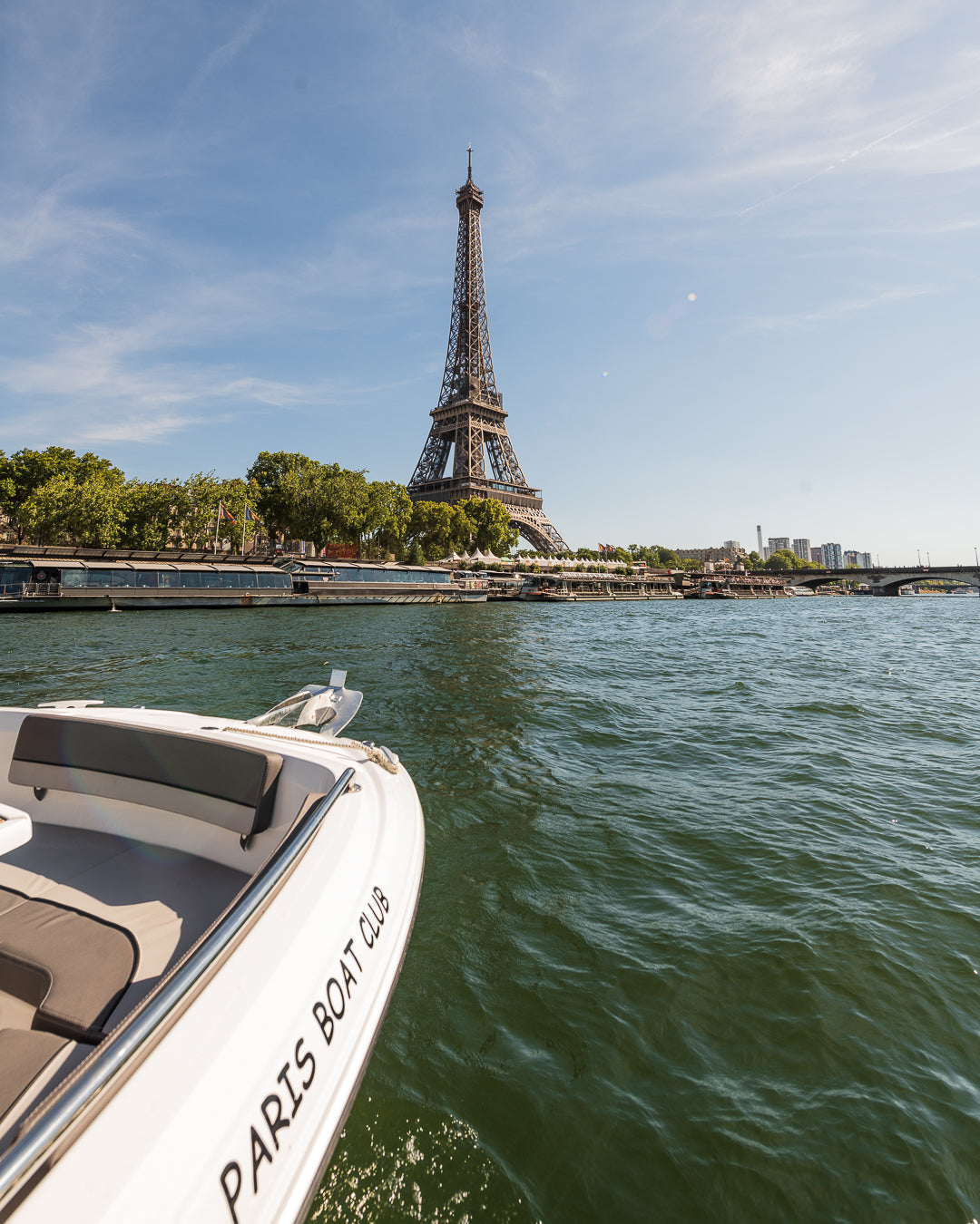 Croisière bateau privé Seine Paris Tour Eiffel